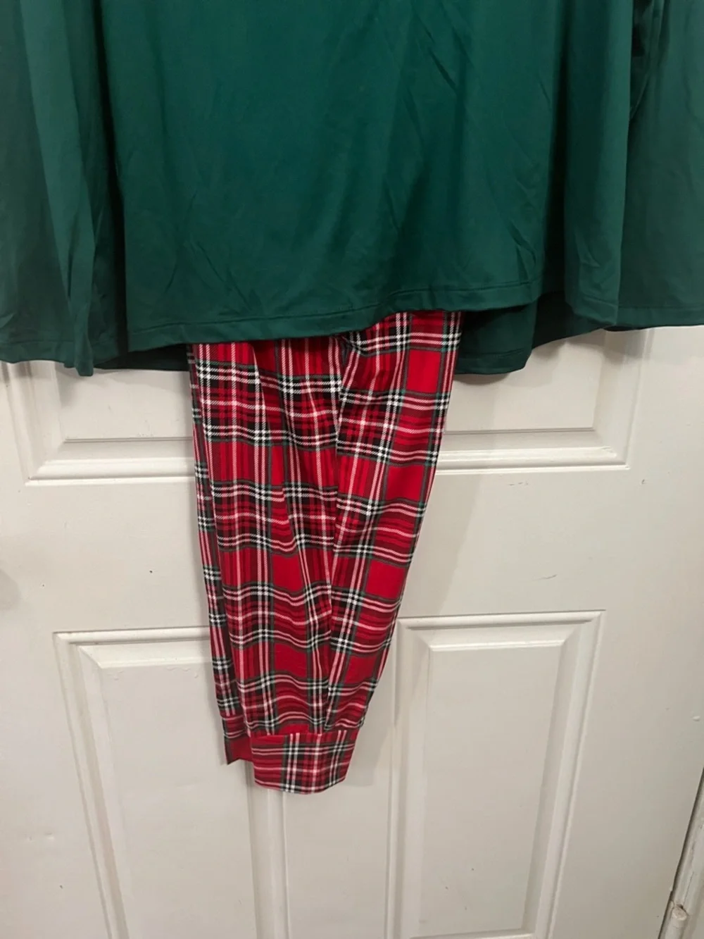 Women's Green 'Merry' Long-Sleeve Pajama Top with Red Plaid Pants